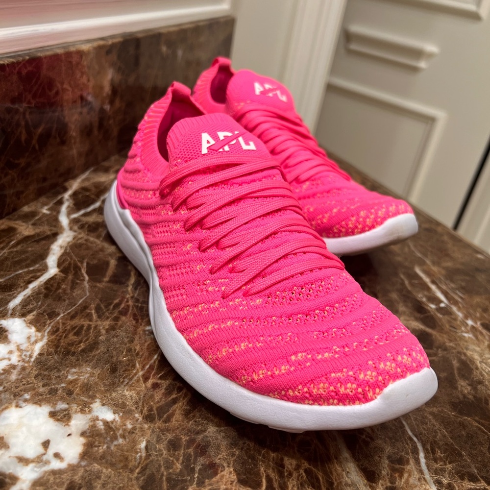 APL Women's Bright Pink Techloom Wave Athletic Shoes